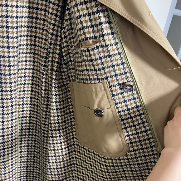 Vintage Mercedes Khaki/Tan Mid-Length Trench Coat - Picture 13 of 15